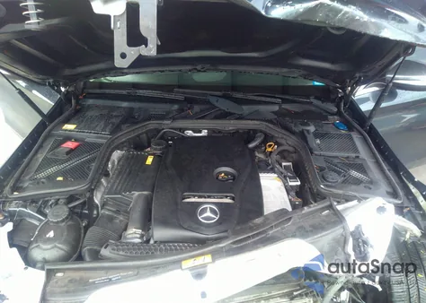 2015 Mercedes-Benz C 300 from USA, damaged, VIN 55SWF4JB3FU093668